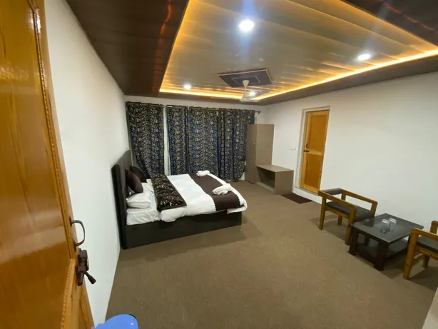 Chalo Kashmir  With Infinity Holidays — photo 5