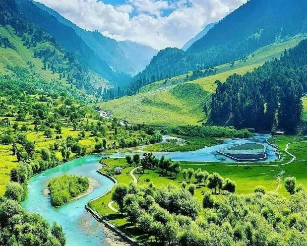 Chalo Kashmir  With Infinity Holidays — photo 3